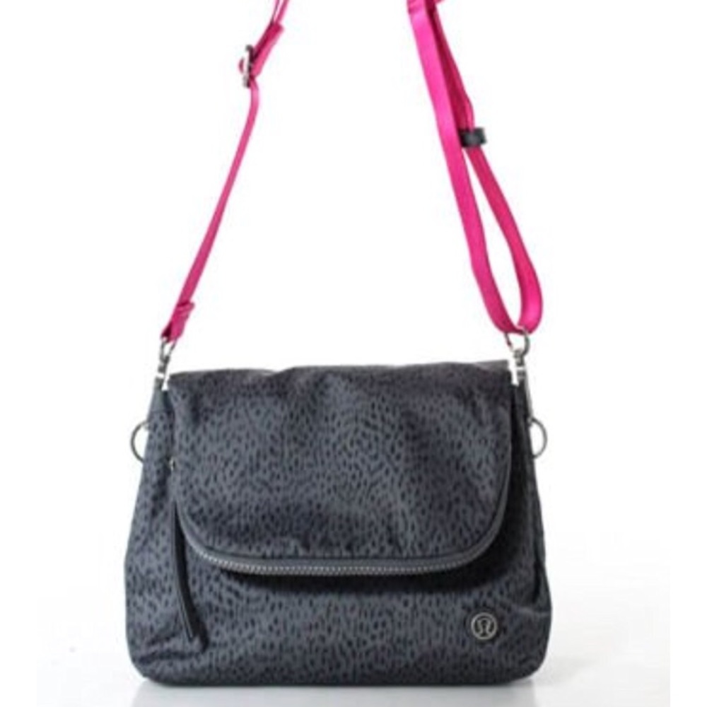 Lululemon Party om bag  Dottie dash crossbody